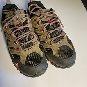 Women’s Merrill Hiking Shoes, Size 8.5